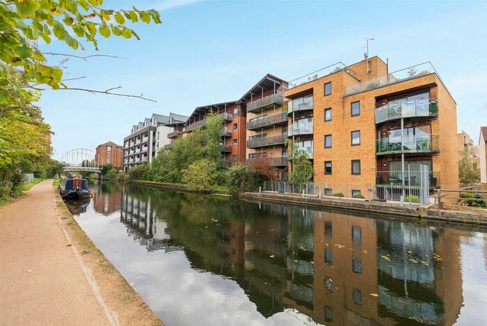 2 Bedroom Flat To Rent In Bentinck Road, Yiewsley, West Drayton, UB7