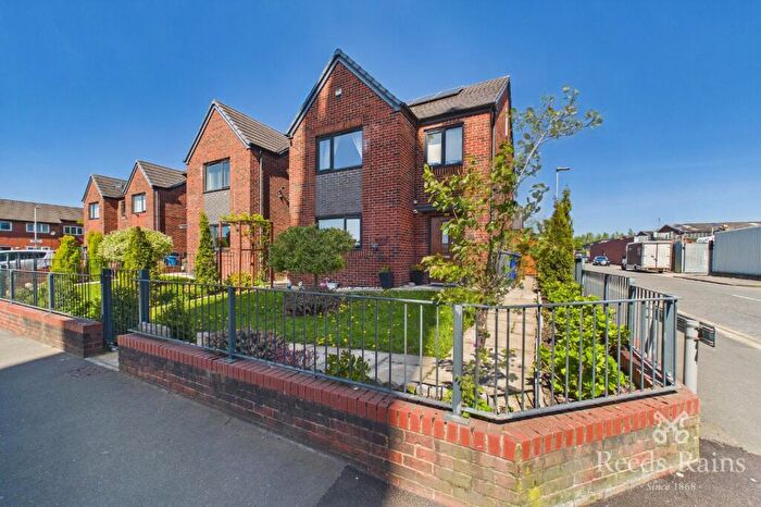 4 Bedroom Detached House For Sale In Bennett Street, Manchester, Greater Manchester, M12