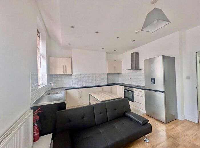 2 Bedroom Apartment To Rent In Hampton House, A Great Hampton Street, Birmingham, B18