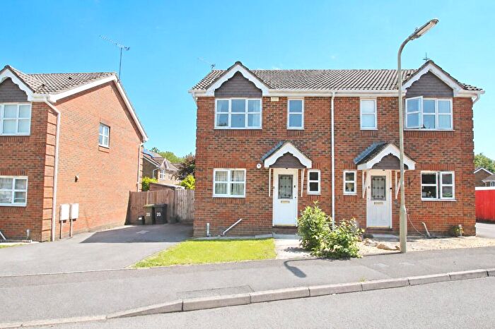 3 Bedroom Semi-Detached House For Sale In Barbel Avenue, Basingstoke, Hampshire, RG21