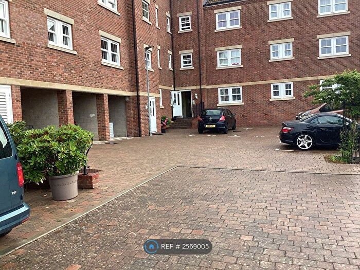 2 Bedroom Flat To Rent In Royal Wootton Bassett, Swindon (Royal Wootton Bassett), SN4