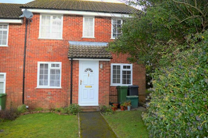 2 Bedroom Maisonette To Rent In Morley Place, Hungerford, RG17