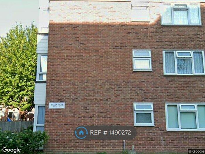 1 Bedroom Flat To Rent In Badlow Close, Erith, DA8