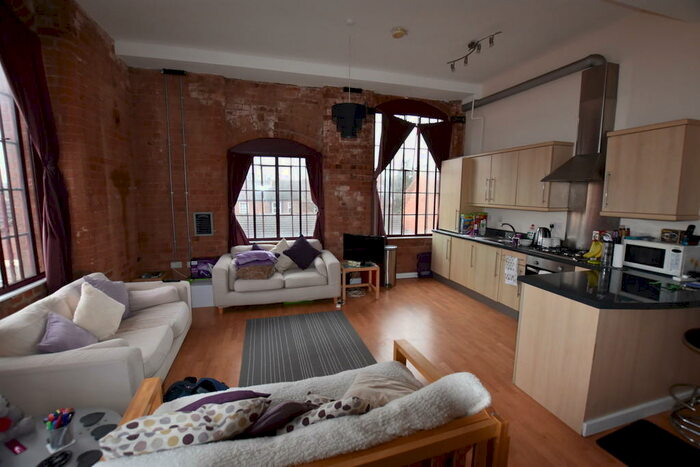 2 Bedroom Apartment To Rent In Portland Square, Arboretum, NG7