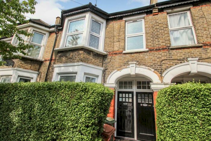 3 Bedroom Maisonette To Rent In Brunswick Road, Leyton, London, E10