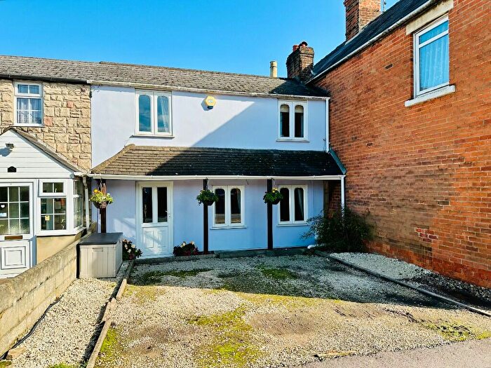 3 Bedroom Cottage For Sale In Hyde Road, Stratton, Swindon, SN2