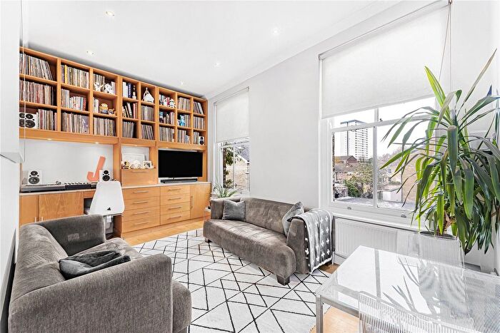 2 Bedroom Flat To Rent In Ordell Road, London, E3