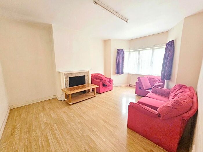 3 Bedroom Semi-Detached House To Rent In Vivian Gardens, Wembley, Middlesex, HA9