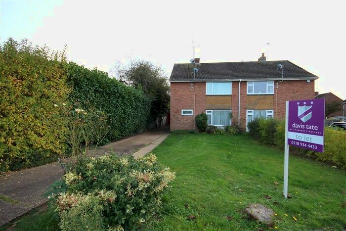 3 Bedroom Semi-Detached House To Rent In Amberley Drive, Twyford, Reading, Berkshire, RG10