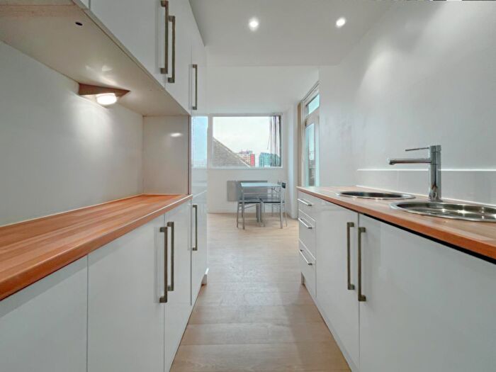 1 Bedroom Flat To Rent In New York Apartments, Cross York Street, Leeds, LS2