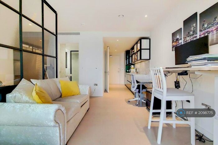 Studio To Rent In Wardian, London, E14