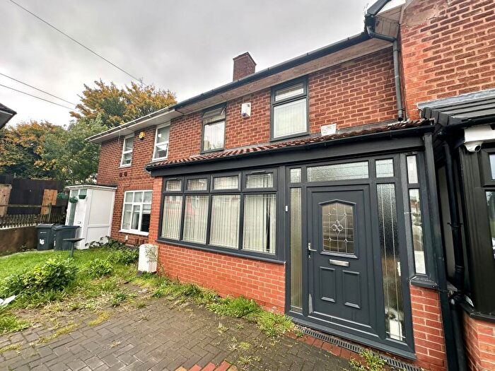 5 Bedroom Semi-Detached House To Rent In Howden Place, Stechford, B33