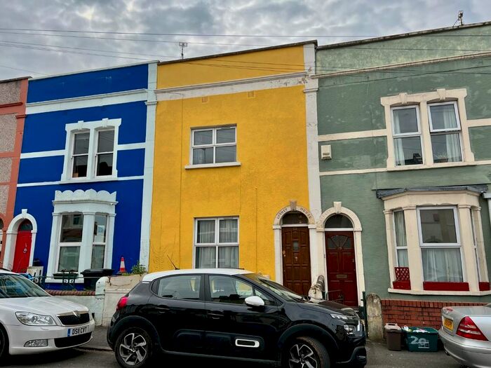 3 Bedroom Terraced House To Rent In Belton Road, Easton, Bristol, BS5