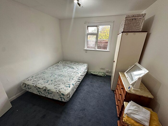 Studio To Rent In Studio, Eastcote Lane, HA2