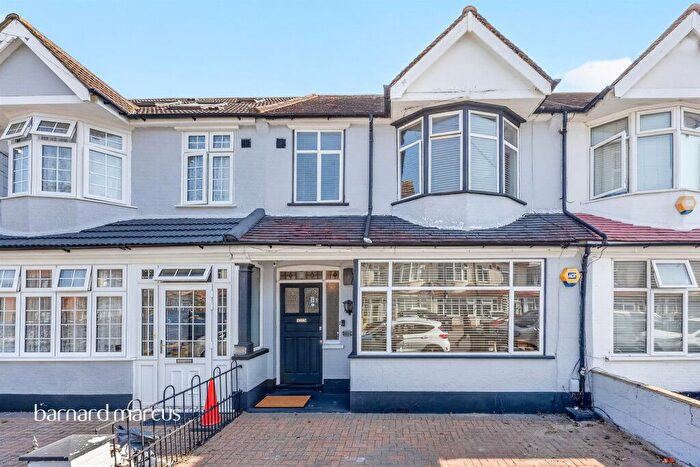3 Bedroom Terraced House For Sale In Limpsfield Avenue, Thornton Heath, CR7