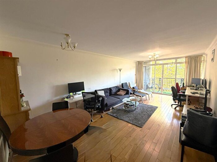 2 Bedroom Flat For Sale In Claremont Heights Pentonville Road, N1
