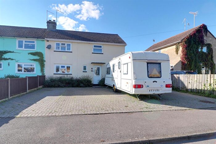 2 Bedroom Semi-Detached House For Sale In Midland Road, Stonehouse, GL10