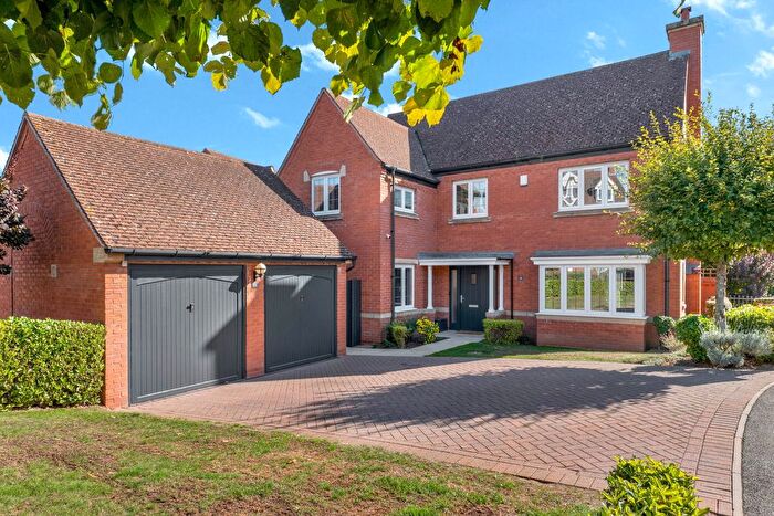 4 Bedroom Detached House For Sale In Hillcrest Drive, Loughborough, LE11