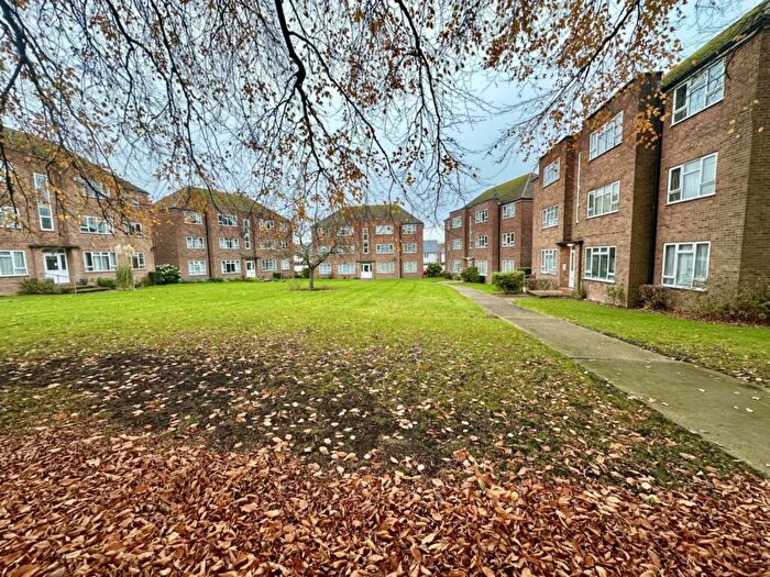 2 Bedroom Flat To Rent In Shorncliffe Road, Folkestone, CT20