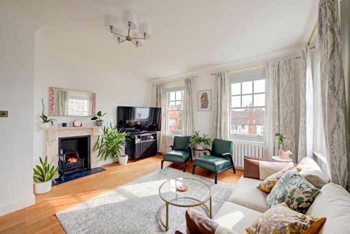 3 Bedroom Flat To Rent In Belvedere Grove, Wimbledon Village, SW19