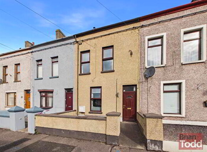4 Bedroom TownHouse For Sale In Bay Road, Larne, BT40