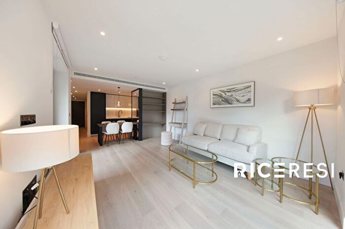 2 Bedroom Flat To Rent In Fountain Park Way, London, W12