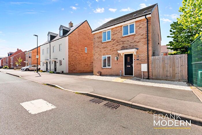 3 Bedroom Detached House For Sale In Sandown Drive, Bourne, PE10