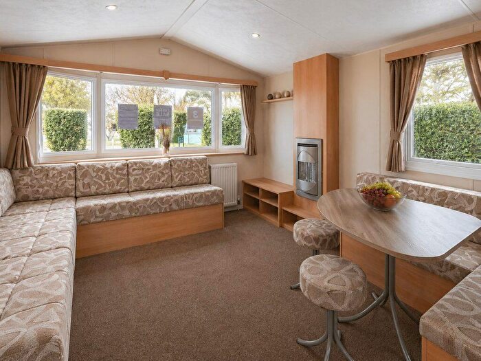 3 Bedroom Park Home For Sale In Broadland Sands Holiday Park – Suffolk, NR32