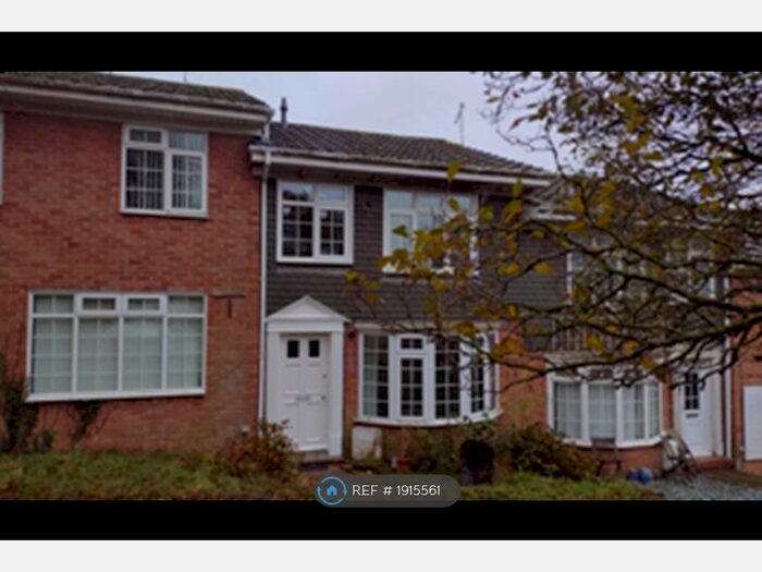 3 Bedroom Terraced House To Rent In Freshfield Gardens, Waterlooville, PO7