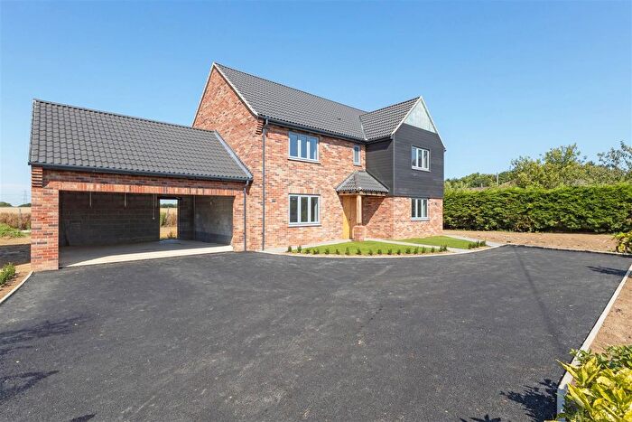 4 Bedroom Detached House For Sale In Necton Road, Little Dunham, King's Lynn, PE32