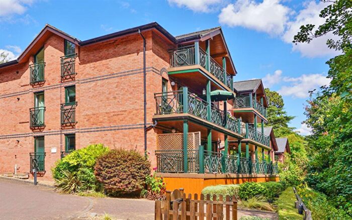 2 Bedroom House For Sale In Wilhelmina Close, Leamington Spa, CV32