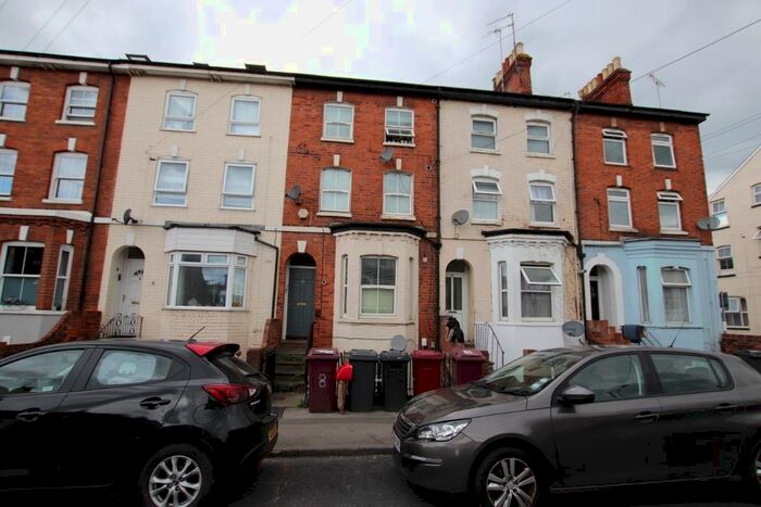 1 Bedroom Flat To Rent In George Street, Reading, Reading, RG1