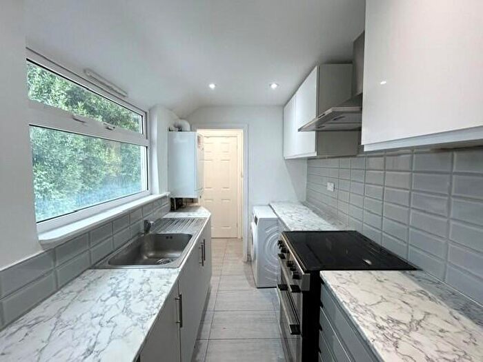 2 Bedroom Link Detached House To Rent In Manor Road, Chigwell, Manor Road, IG7