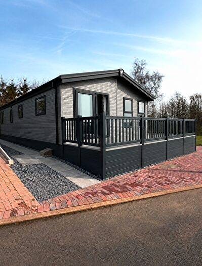 2 Bedroom Lodge For Sale In Wyre Common, Cleobury Mortimer, Kidderminster, DY14