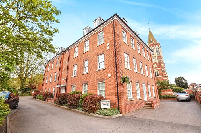 3 Bedroom Flat To Rent In Norman Avenue, Henley-On-Thames, Oxfordshire, RG9