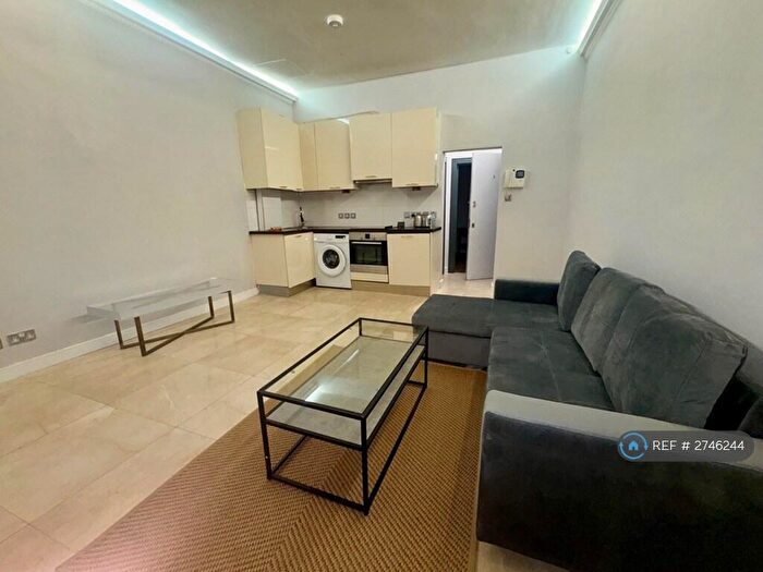 1 Bedroom Flat To Rent In Staverton Toad., London, NW2