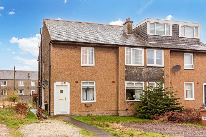 2 Bedroom Flat For Sale In Crewe Crescent, Crewe, Edinburgh, EH5