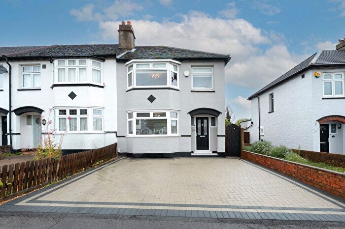 3 Bedroom End Terrace House For Sale In Prince Of Wales Road, Sutton, SM1