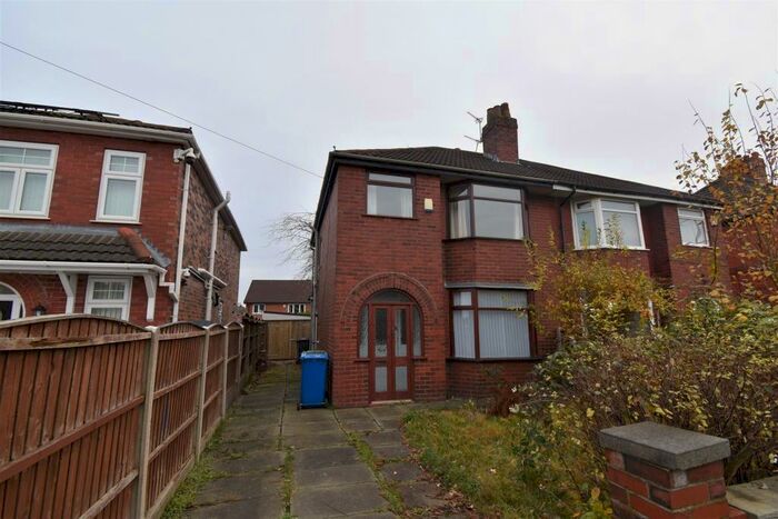 3 Bedroom Semi-Detached House To Rent In Mort Lane, Tyldesley, Manchester, M29