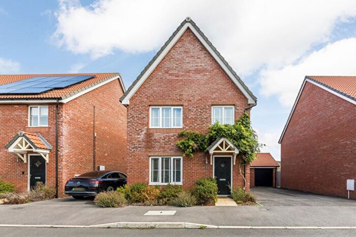 4 Bedroom Detached House For Sale In Box Tree Lane, Didcot, OX11