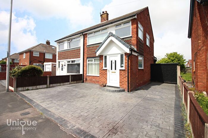 3 Bedroom Semi Detached House For Sale In Pinewood Avenue, Bispham, Blackpool, FY2