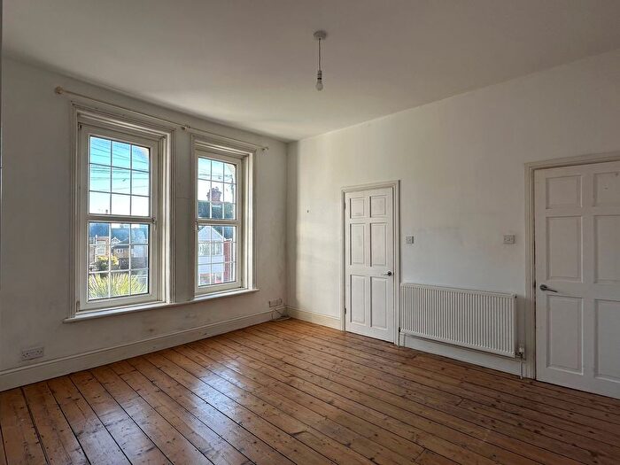 5 Bedroom End Of Terrace House To Rent In Carlton Avenue, Ramsgate, CT11