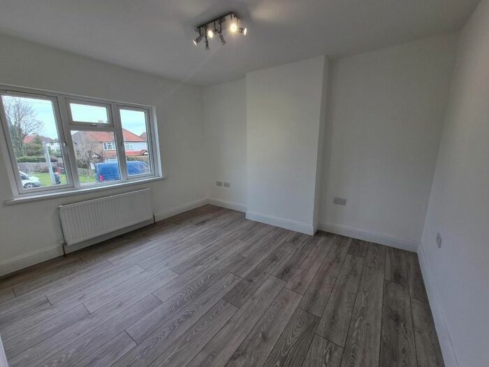 1 Bedroom Maisonette To Rent In Farnham Road, Slough, SL2