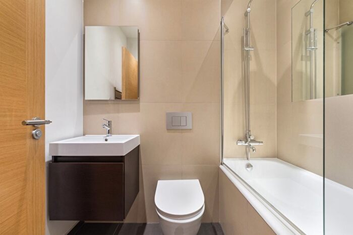 1 Bedroom Flat To Rent In Waddon House, Stafford Road, Waddon, Croydon, CR0
