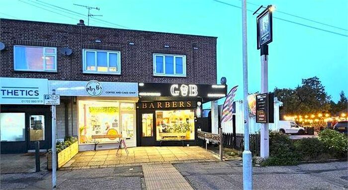 2 Bedroom Apartment To Rent In Eastwood Road North, Leigh On Sea, Leigh On Sea, SS9