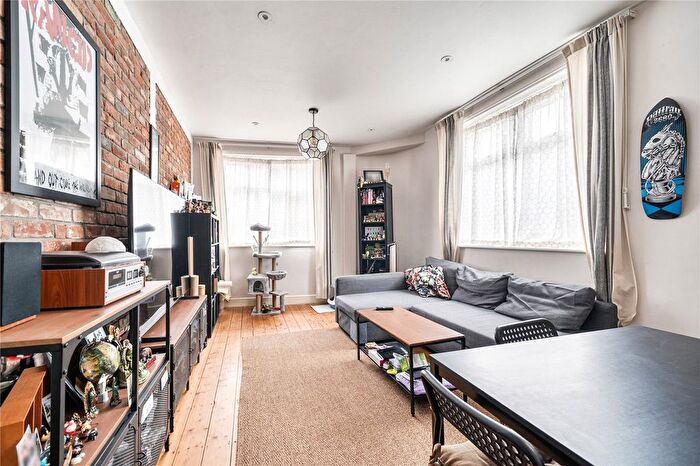 1 Bedroom Flat For Sale In Stoke Newington Church Street, London, N16