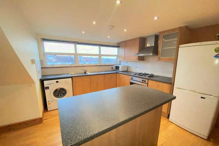 2 Bedroom Flat To Rent In Holland House, Holland Road, Kensal Rise, NW10