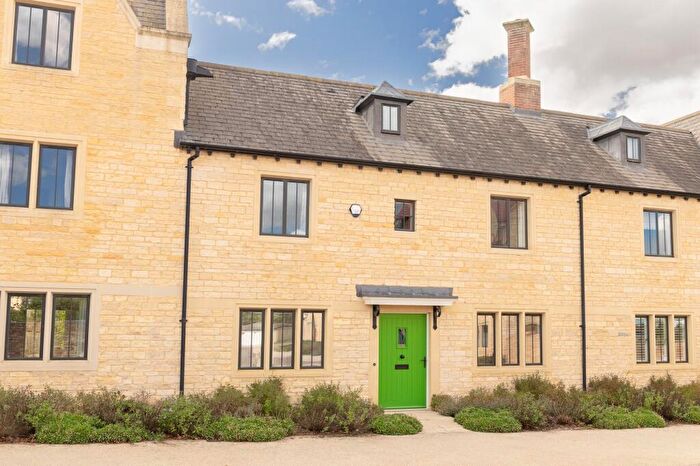 3 Bedroom Terraced House For Sale In Sand Furlong, Bletchingdon, OX5
