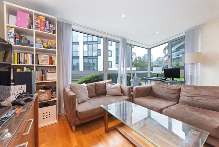 1 Bedroom Apartment For Sale In Drayton Park, London, N5