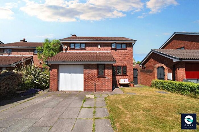 3 Bedroom Detached House For Sale In Hickton Drive, Altrincham, WA14